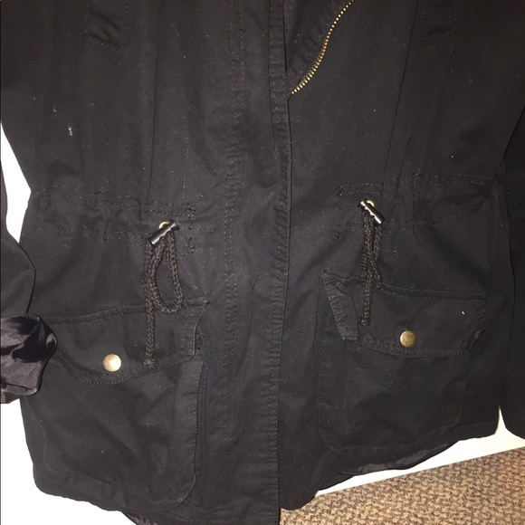 Jacket - Picture 5 of 5